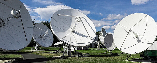 Antennen – Institut für Hochfrequenztechnik und Funksysteme